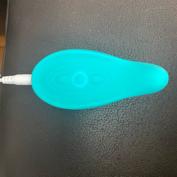 La Vie breast Massager - Picture 3 of 4